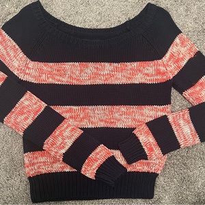 American Eagle ladies sweater. Size small It’s navy blue, a reddish colorwhite